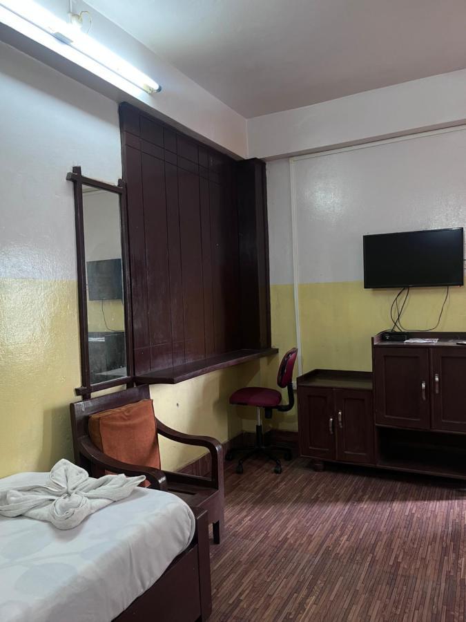 Jn Hotel Kohima Esterno foto