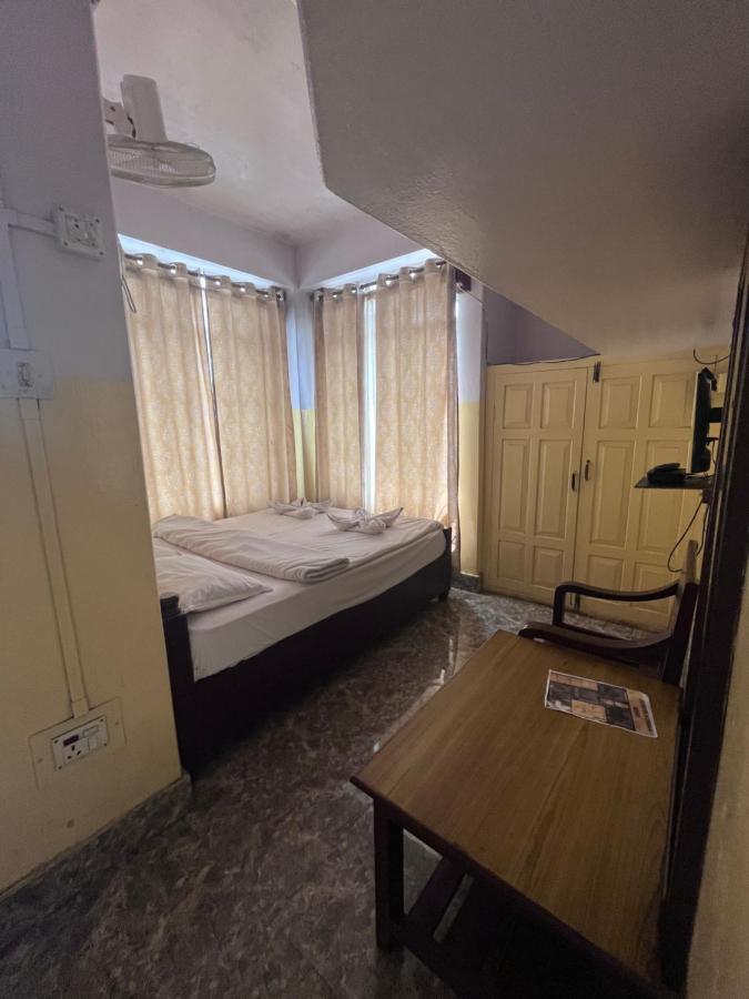 Jn Hotel Kohima Esterno foto